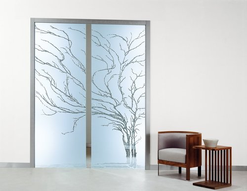 Декорированная стеклянная дверь